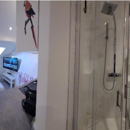 Studette Independante Hyeres Gare Particulier Apartment ภายนอก รูปภาพ